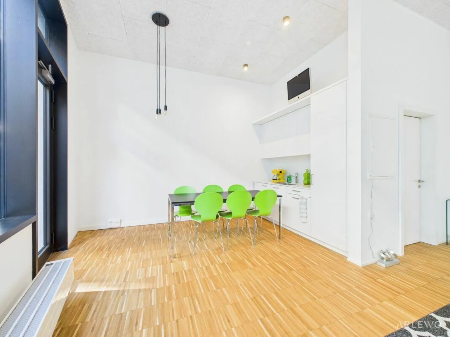 Office space for rent - Photo 5 of 9