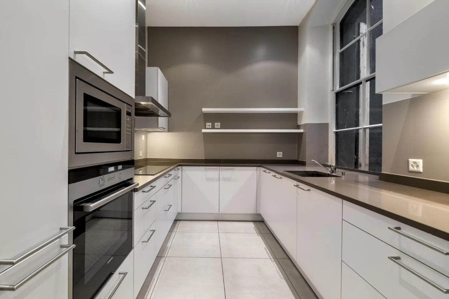 Appartamento nella città vecchia - Foto 7 di 13