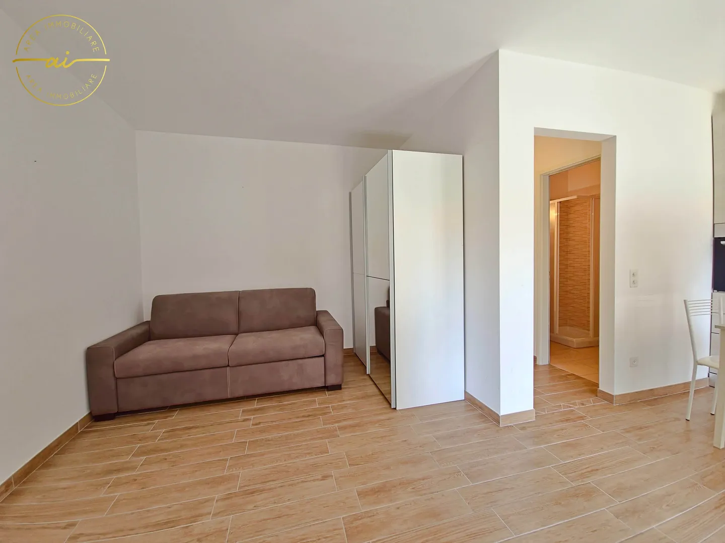 LUMINOSO MONOLOCALE CON BALCONE - OTTIMO INVESTIMENTO! - Photo 4 sur 7