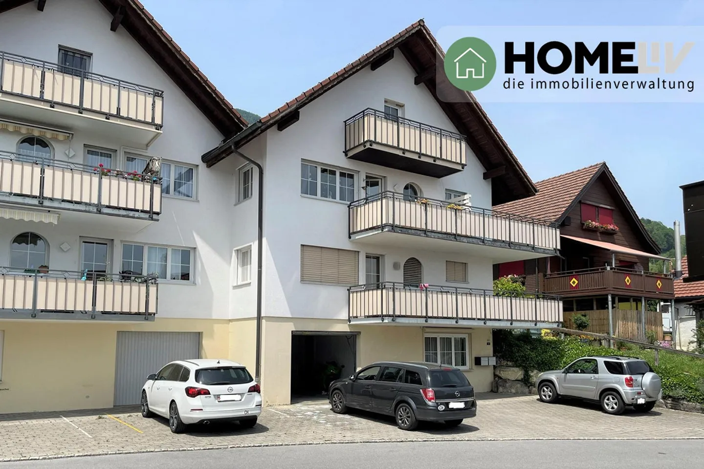 Charmante Attikawohnung mit Balkon - Foto 1 von 8