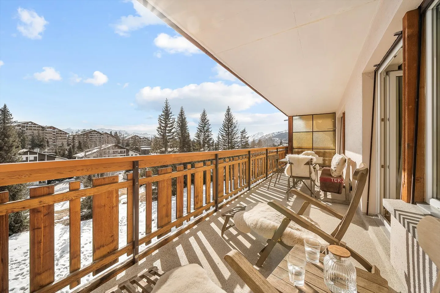 «Vollständig renovierte 3-Zimmer-Wohnung im Crans Center und in der Nähe der Skilifte» - Foto 2 von 13