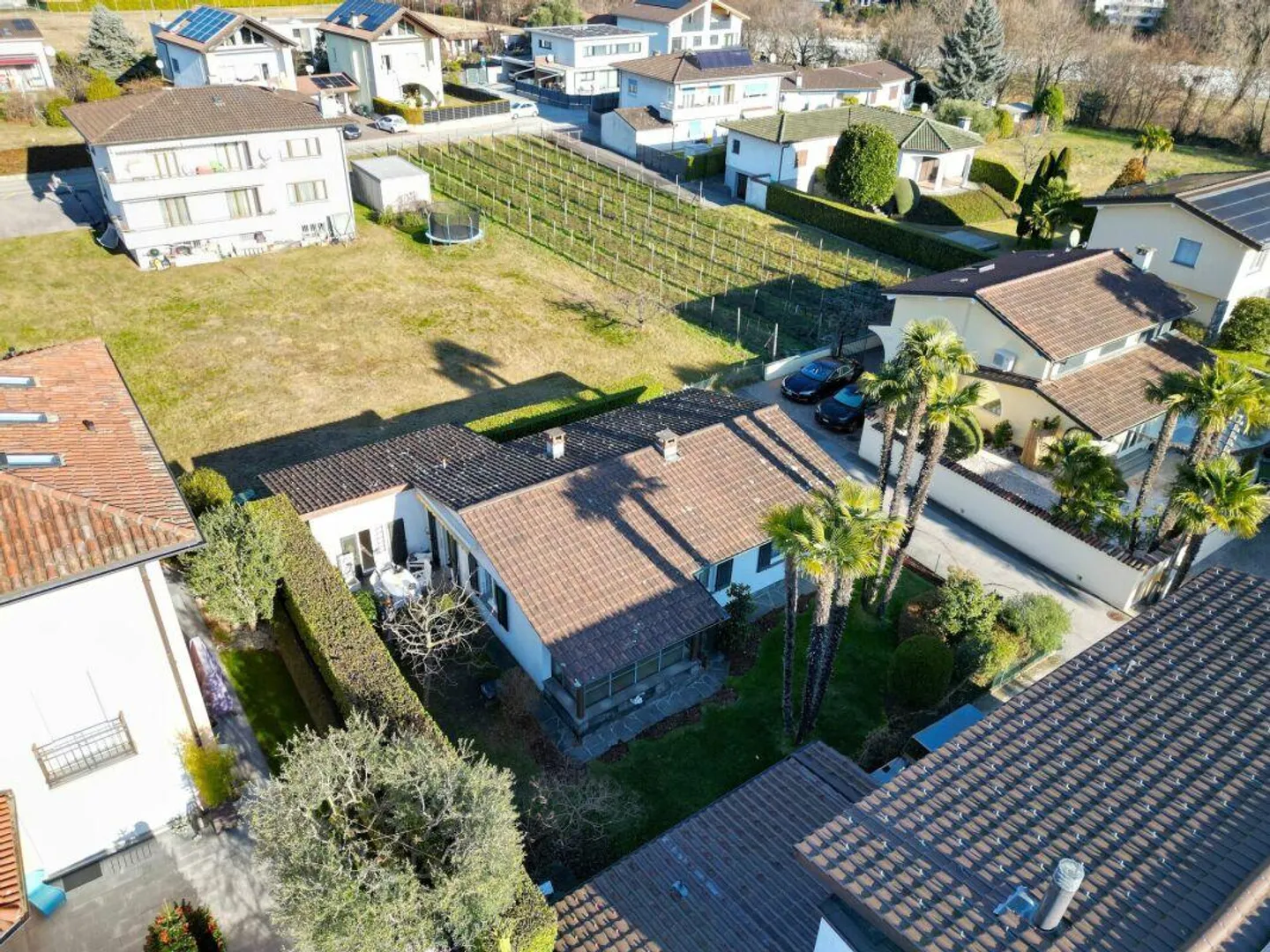 Einfamilienhaus mit Ausbaumöglichkeiten in Losone - Foto 2 von 10