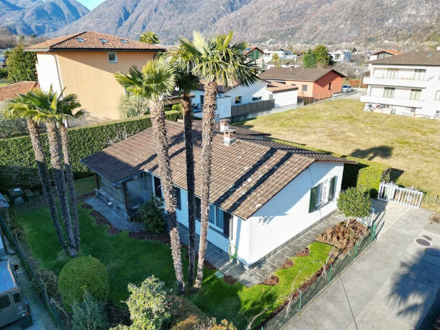 Einfamilienhaus mit Ausbaumöglichkeiten in Losone - Foto 3 von 10