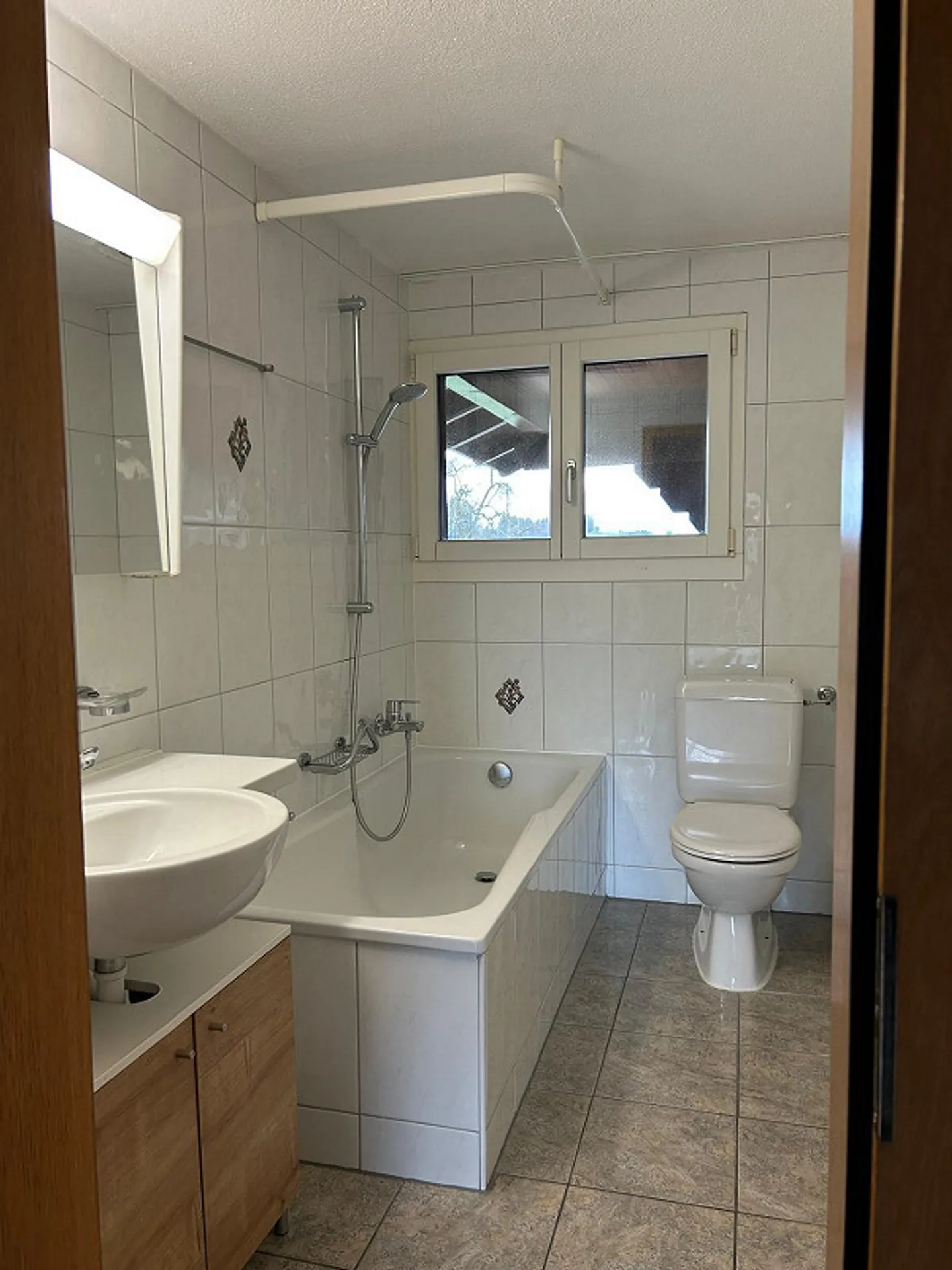 Appartamento mansardato di 4 stanze - Foto 1 di 8