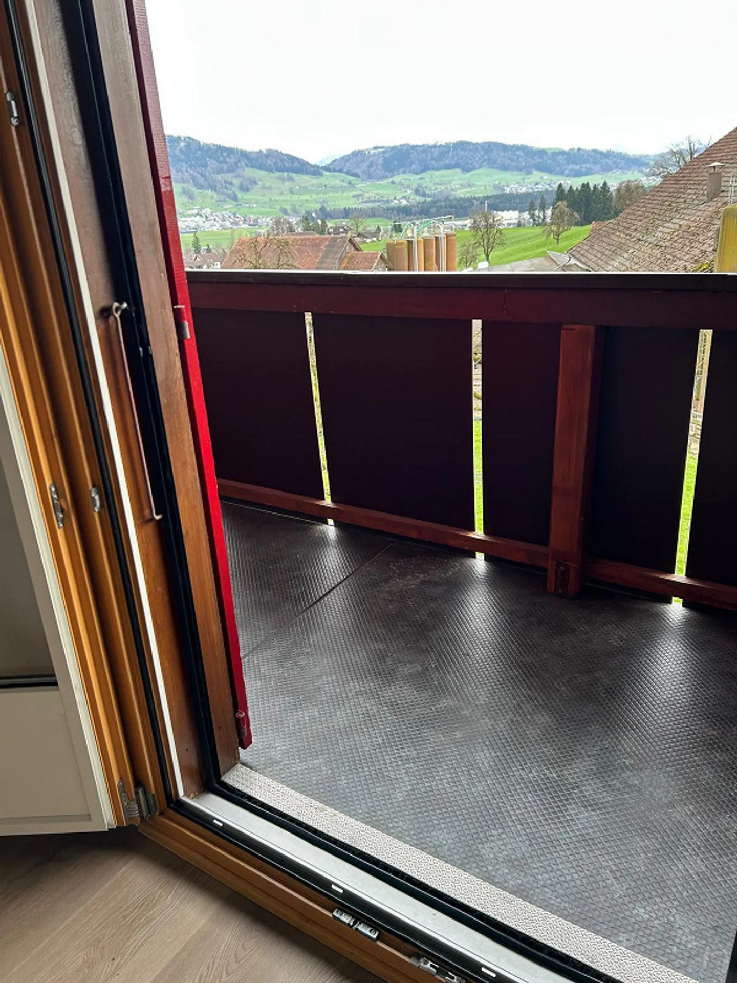 Appartamento mansardato di 4 stanze - Foto 2 di 8