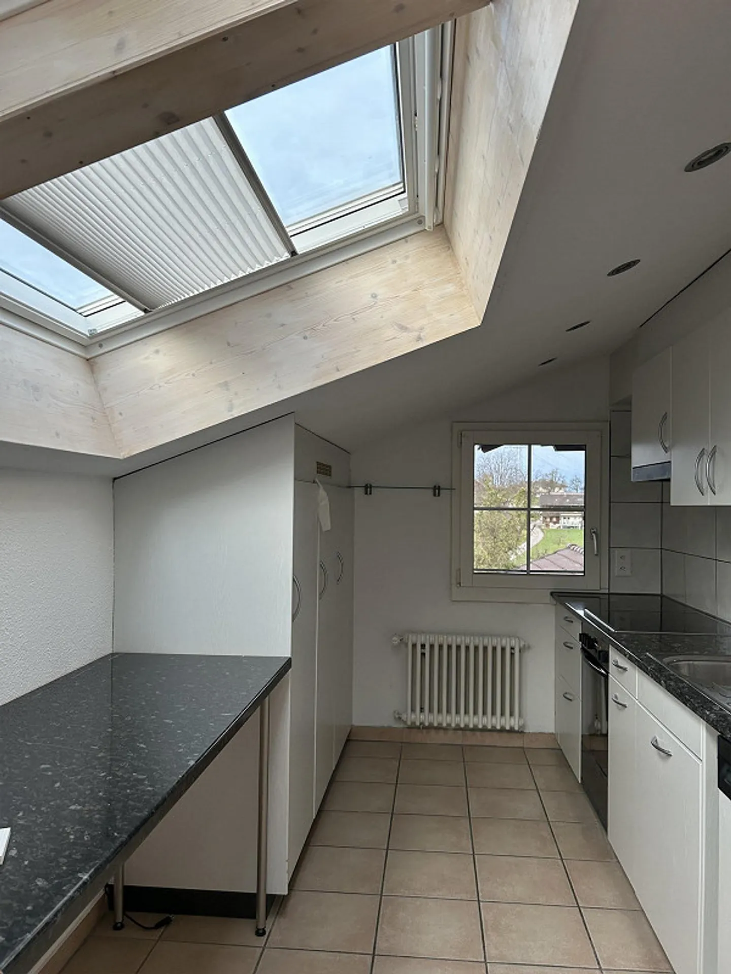 Appartamento mansardato di 4 stanze - Foto 6 di 8