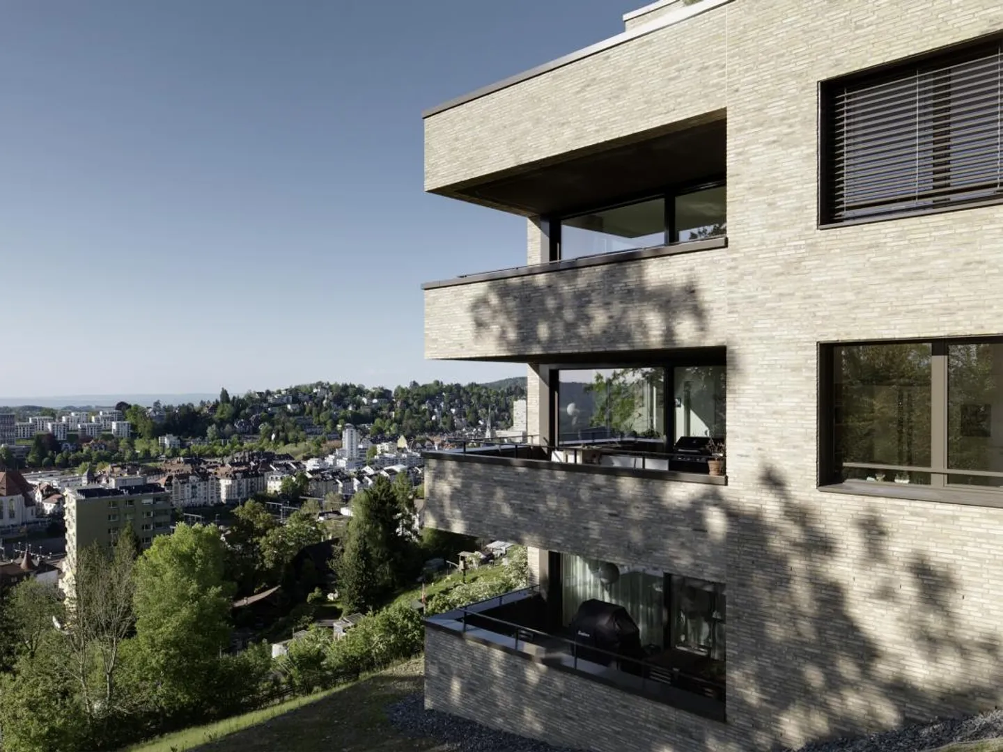 Parcheggio per moto in garage sotterraneo - Foto 2 di 4