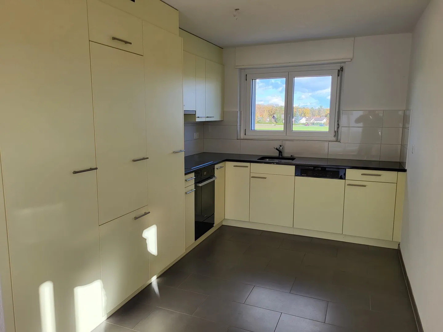 Appartamento 4.5 stanze nel bel Aarberg - Foto 3 di 9