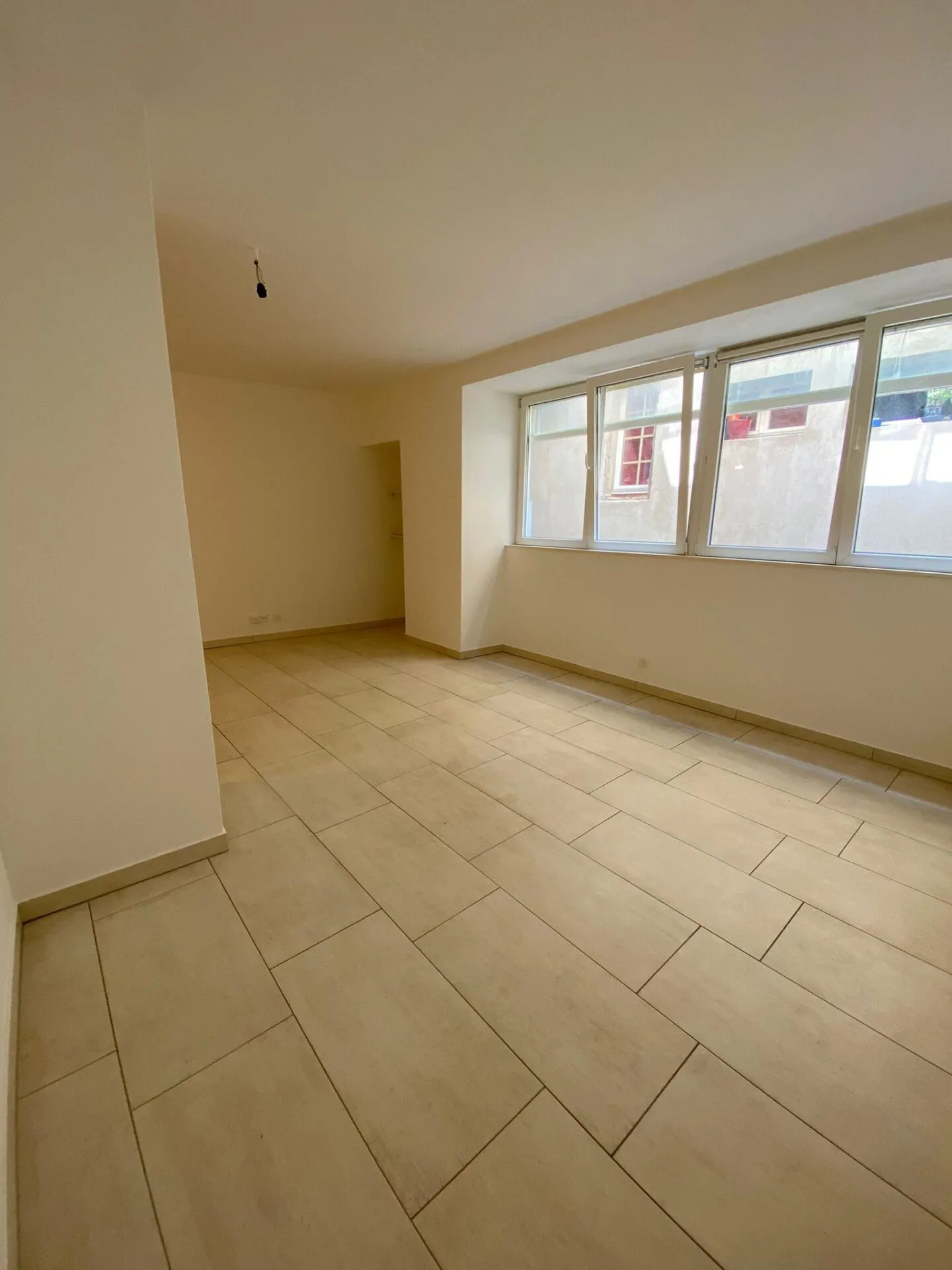 Studio on the 1st floor in the pedestrian zone - Photo 4 of 7