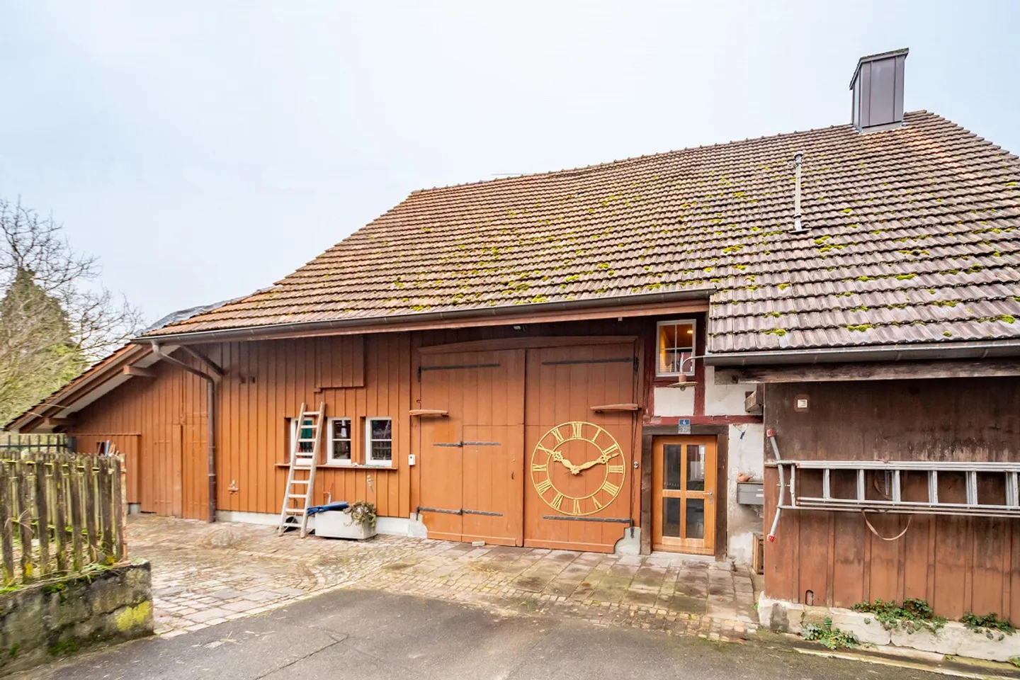 Kompaktes Bauernhaus mit Stall und Schopf - Foto 4 von 23