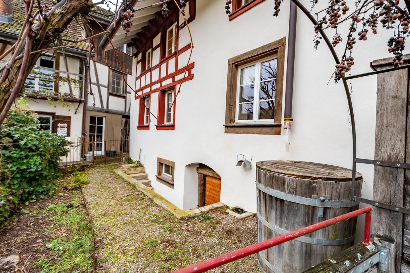 Kompaktes Bauernhaus mit Stall und Schopf - Foto 16 von 23