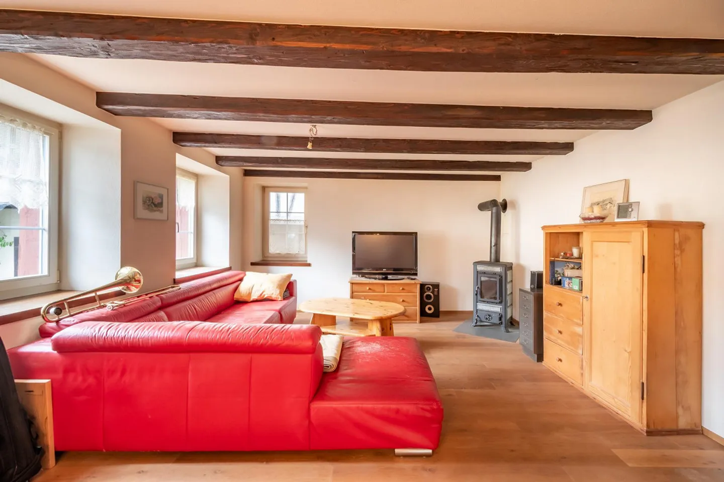 Kompaktes Bauernhaus mit Stall und Schopf - Foto 8 von 23