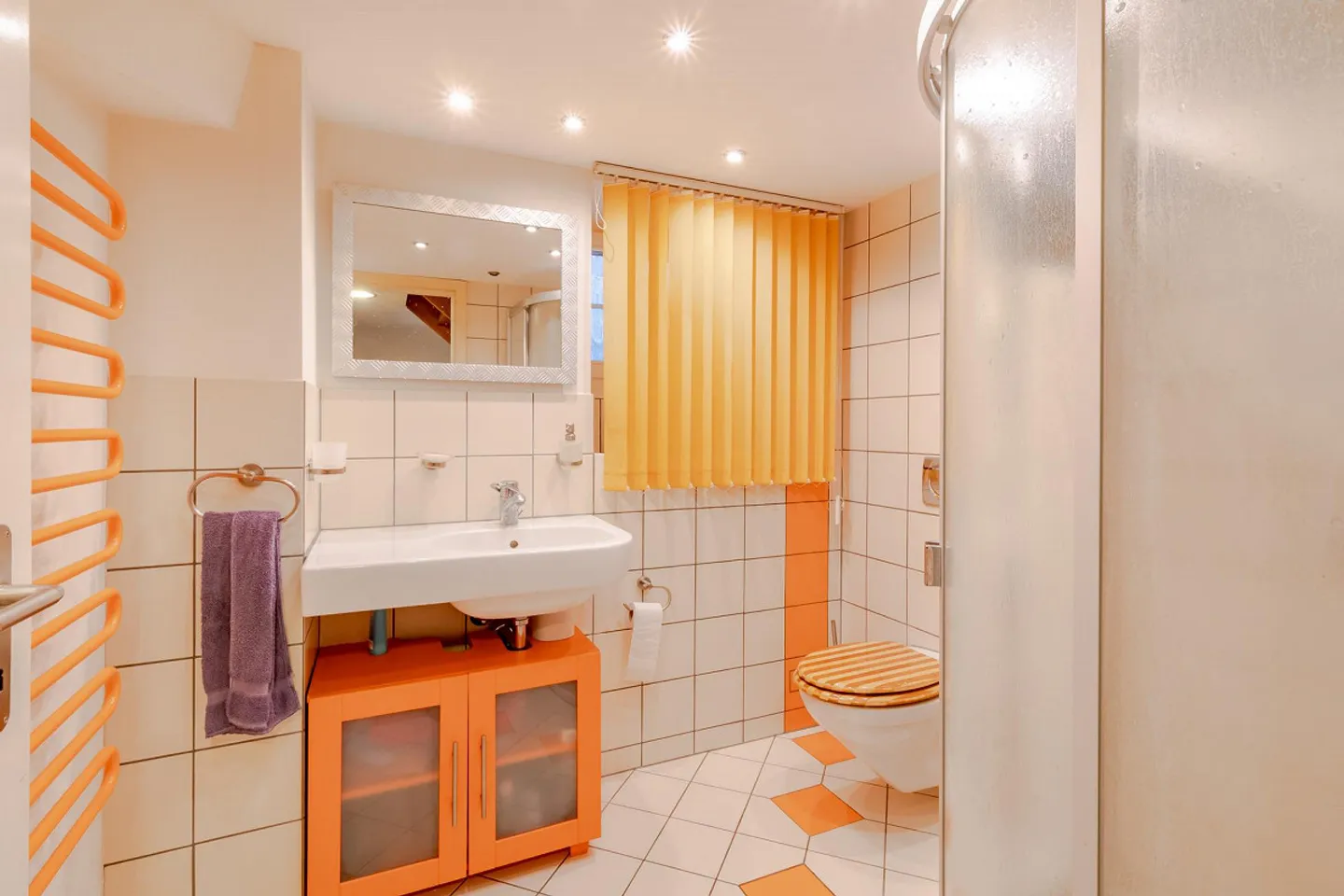 Kompaktes Bauernhaus mit Stall und Schopf - Foto 9 von 23