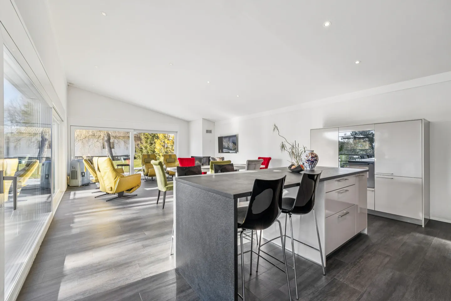 Villa contemporaine avec piscine - Photo 2 sur 13