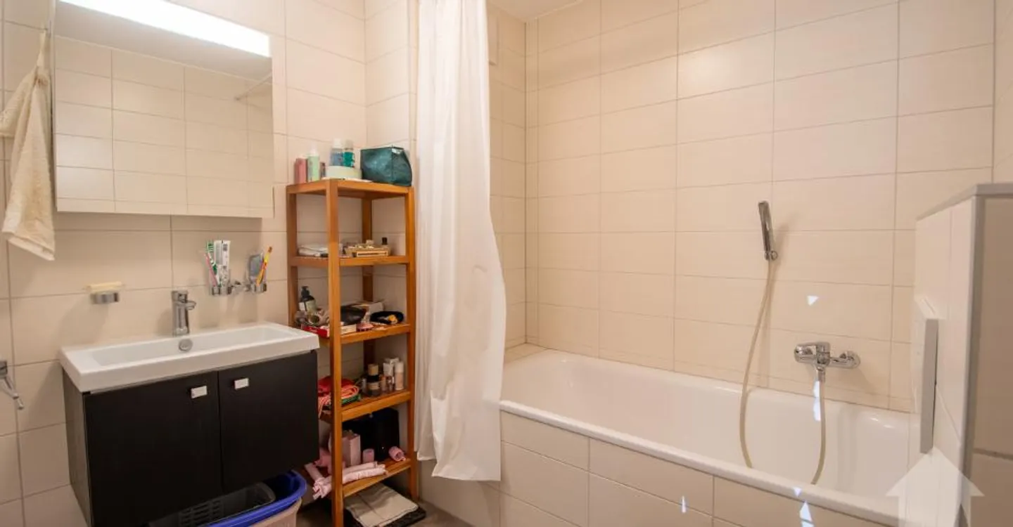 Appartamento di 4 locali di 95 m² con due balconi - Foto 9 di 10