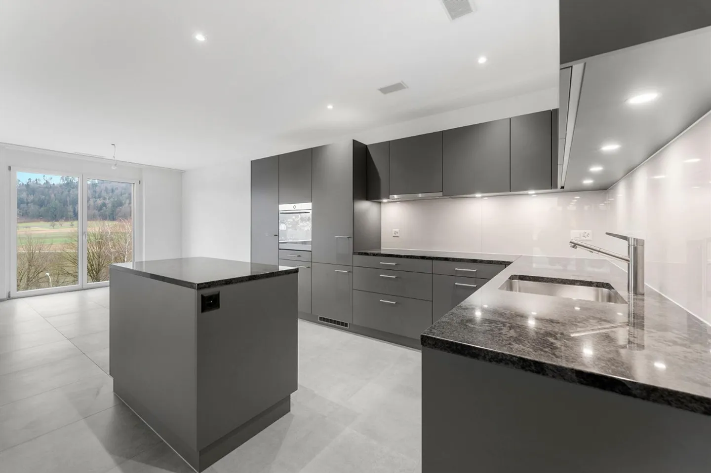 LOCATAIRE RECHERCHÉ - IMMÉDIATEMENT OU SUR RENDEZ-VOUS! - Photo 5 sur 13