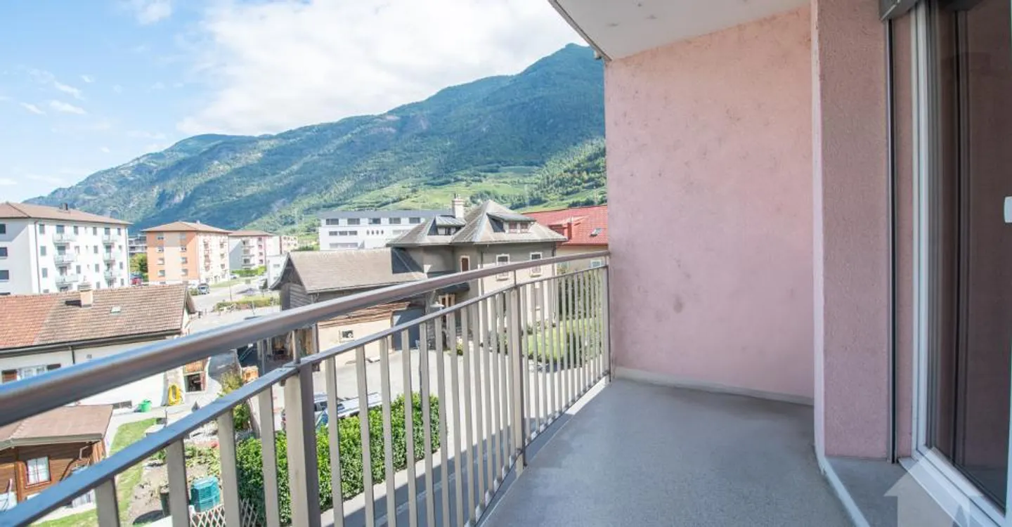 Appartamento di 4 locali di 95 m² con due balconi - Foto 7 di 10