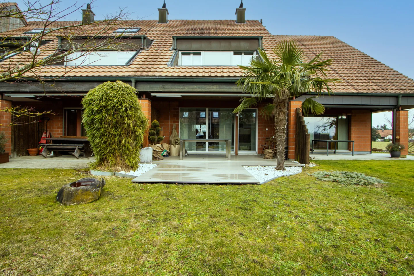 Gepflegtes Reiheneinfamilienhaus in ruhigem Wohnquartier - Foto 1 von 19