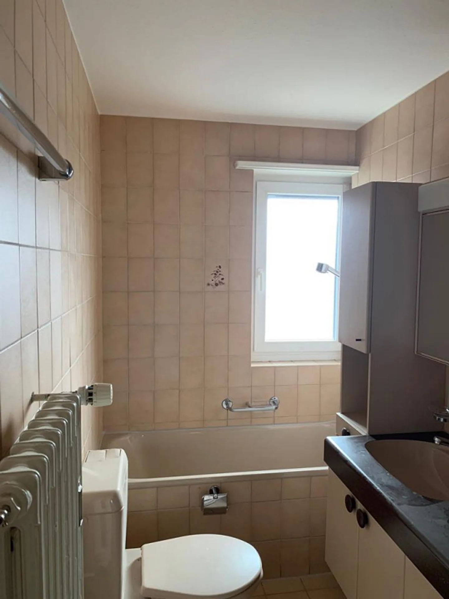 Appartement spacieux dans un emplacement idéal - Photo 5 sur 12