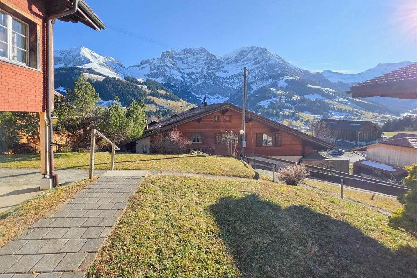 An der Sonnenseite Adelbodens  wohnen, investieren und geniessen mit Blick auf den Lohner. - Foto 4 von 13