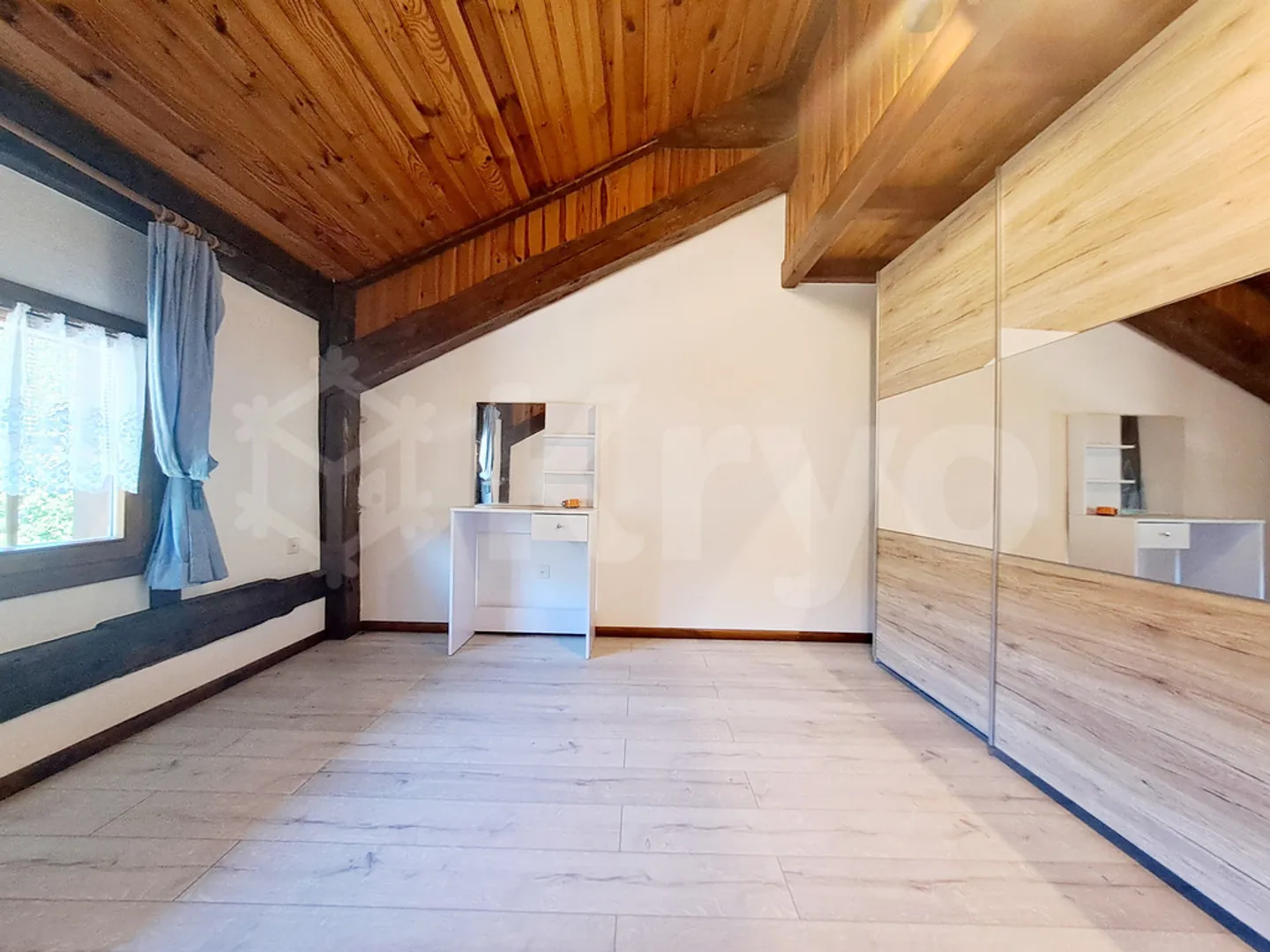 Charmant appartement 4.5 pièces - Photo 4 sur 9