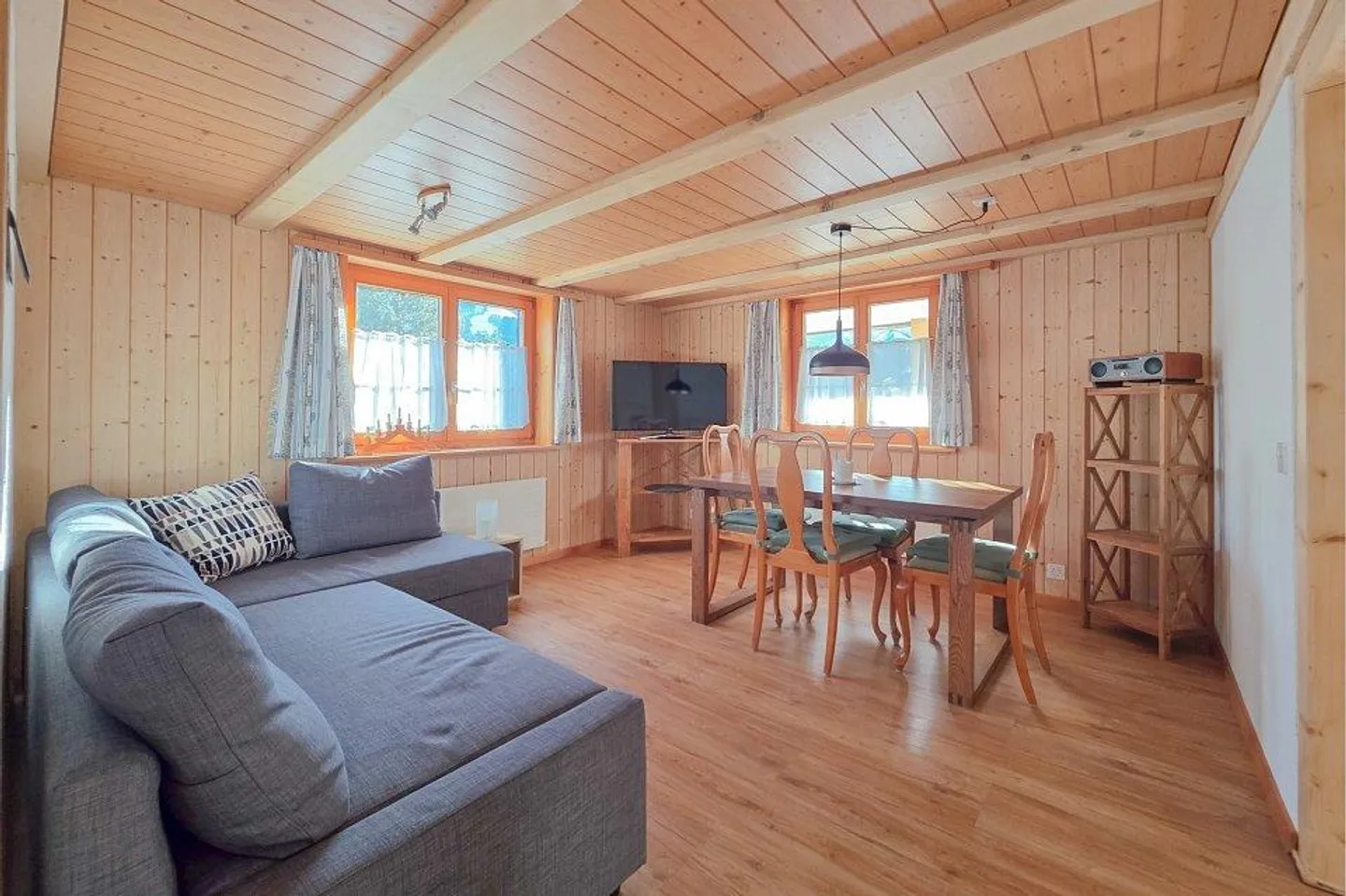 An der Sonnenseite Adelbodens  wohnen, investieren und geniessen mit Blick auf den Lohner. - Foto 10 von 13