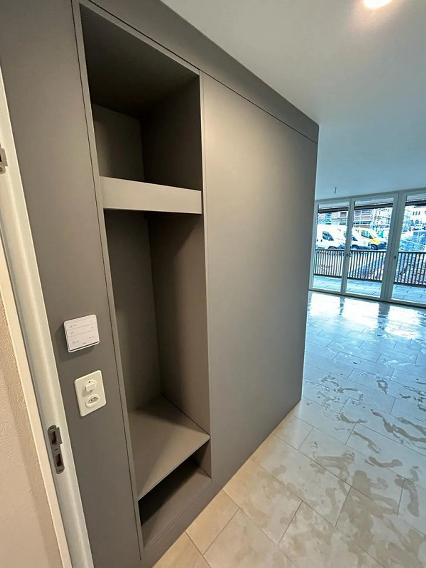 Modern 2.5 Room Apartment - Photo 2 of 6