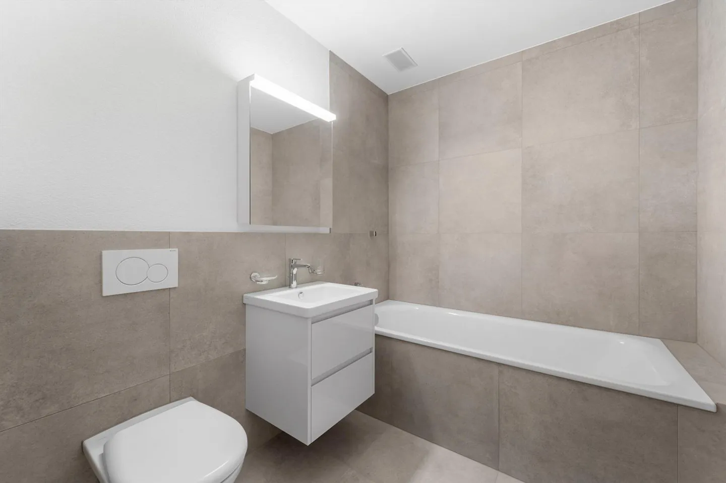 LOCATAIRE RECHERCHÉ - IMMÉDIATEMENT OU SUR RENDEZ-VOUS! - Photo 9 sur 13