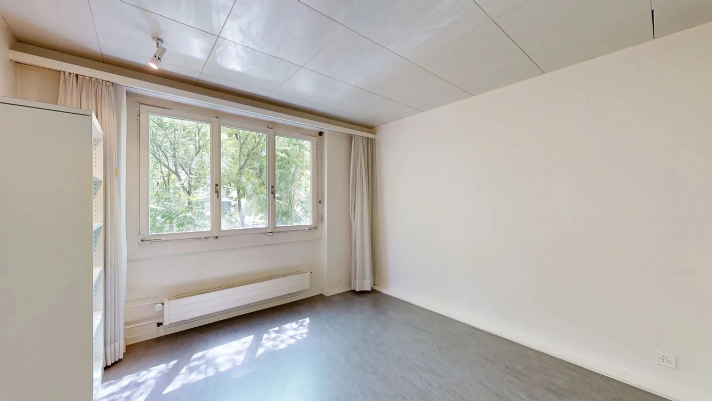 Villa con studio medico e piscina in posizione privilegiata - Foto 23 di 29