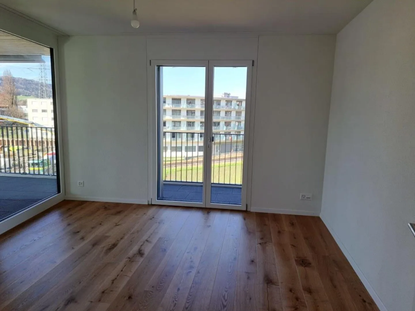 Appartement moderne près de Zurich directement à la gare - Photo 4 sur 8