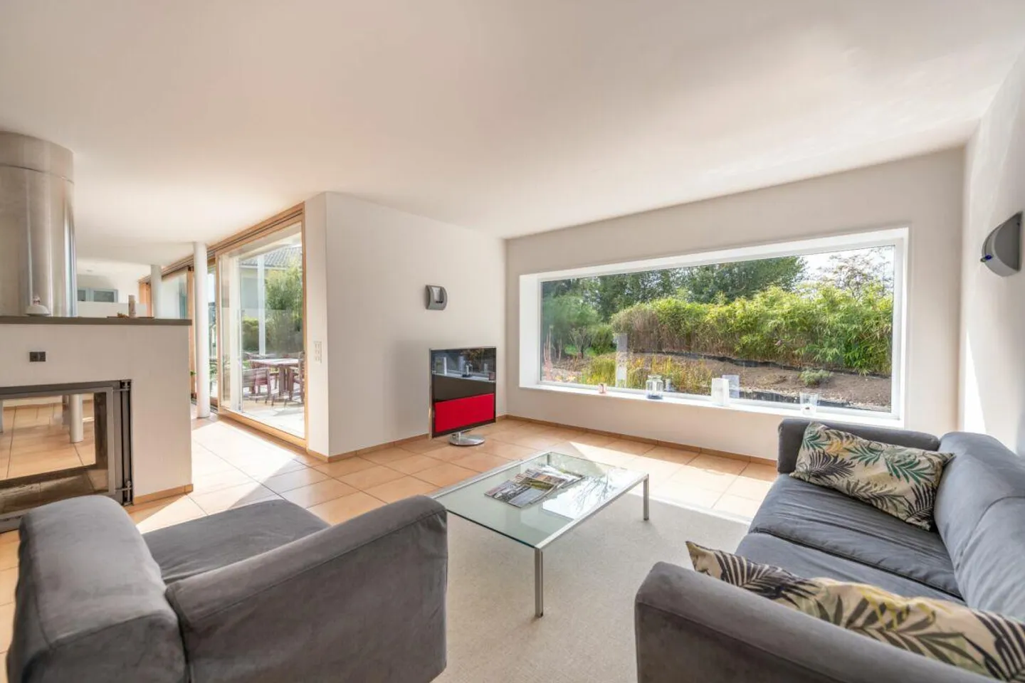 Zeitlose Architektur mit Stil - Grosszügiges Einfamilienhaus mit Na... - Foto 5 von 30