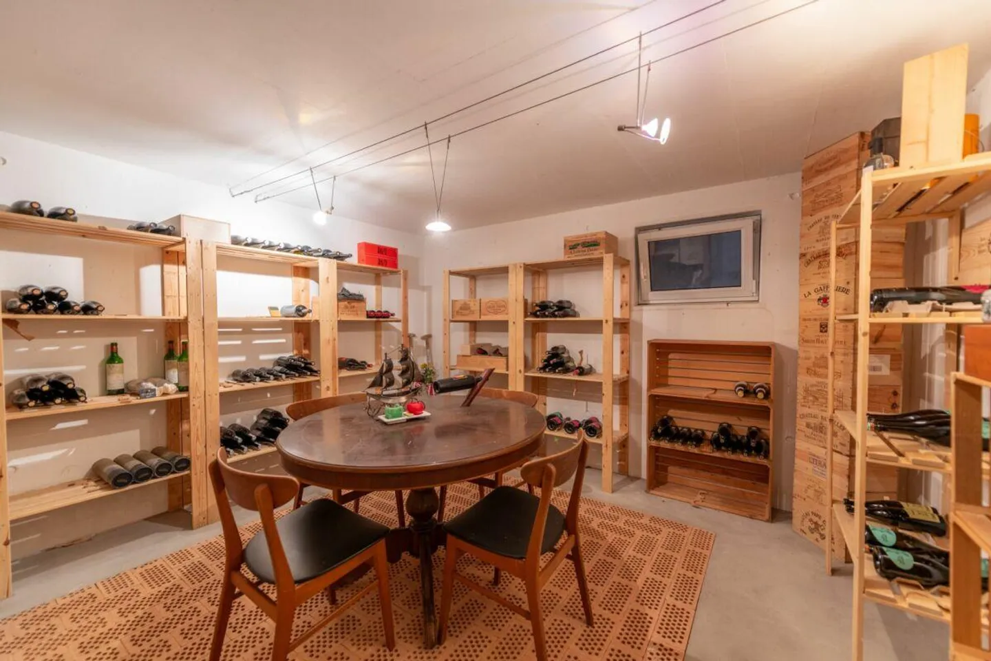 Zeitlose Architektur mit Stil - Grosszügiges Einfamilienhaus mit Na... - Foto 21 von 30