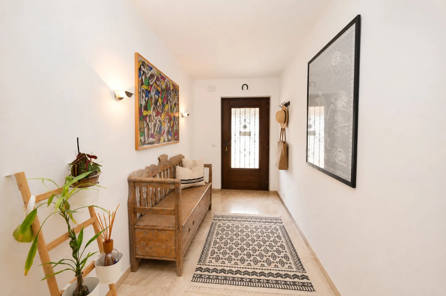 An Oasis of Tranquility: Villa with Pool and Panoramic View - Photo 20 of 20