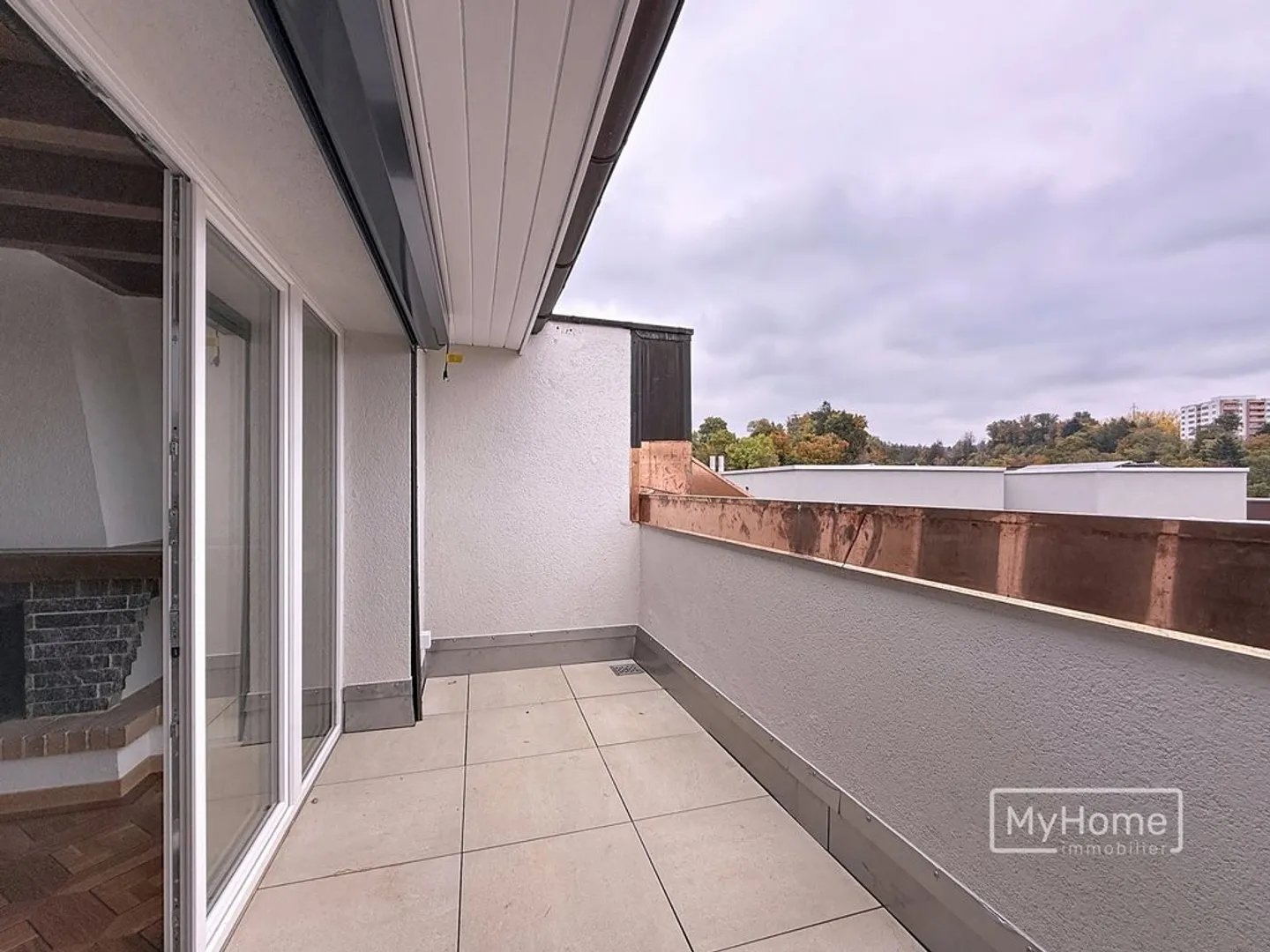Large 4.5-room apartment on the 1st floor - Photo 6 of 9