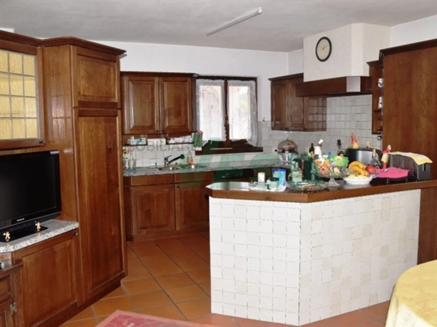 «Elegante und geräumige Villa im mediterranen Stil mit großem Grundstück» - Foto 7 von 9