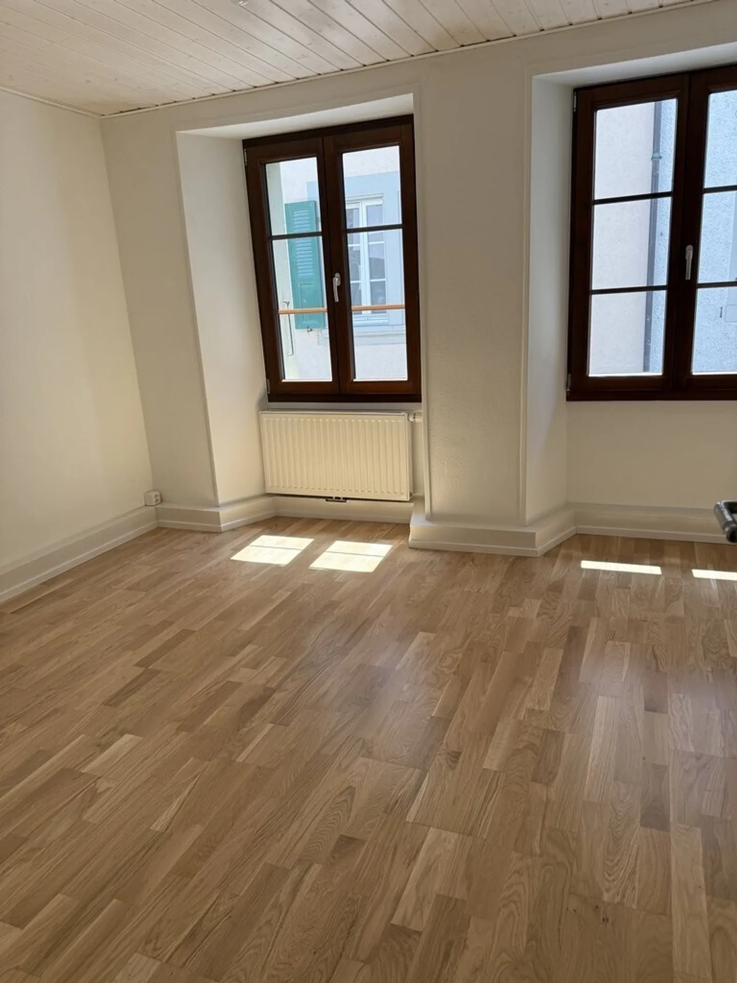 Charming Apartment in Cully - Photo 4 of 8
