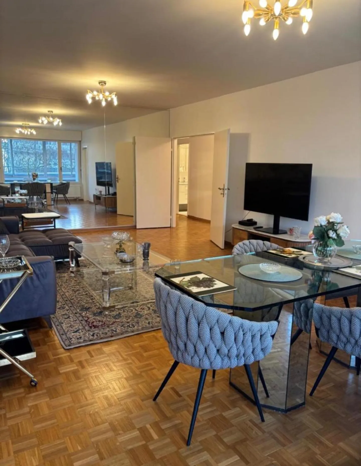 Bright and Modern Apartment in Chêne-Bougeries - Photo 1 of 13