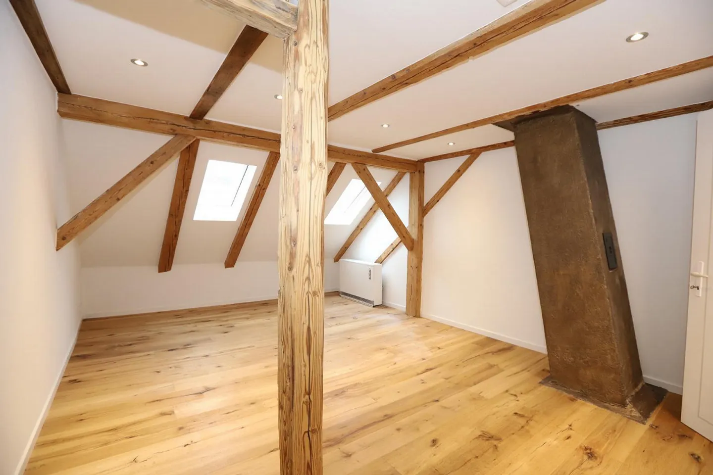 3.5-Room Townhouse with Large Garden in Kollbrunn - Photo 8 of 15