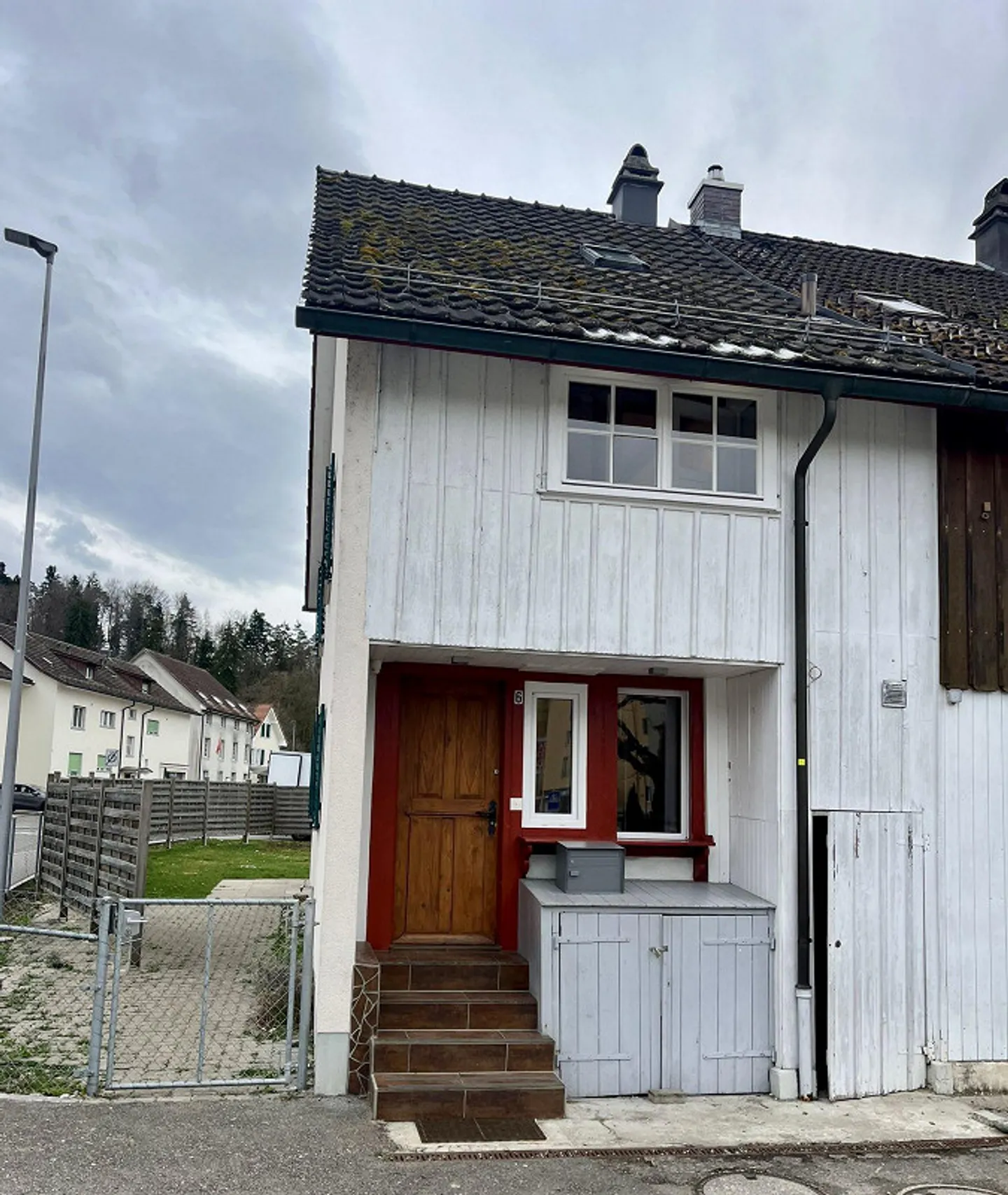 3.5-Room Townhouse with Large Garden in Kollbrunn - Photo 12 of 15