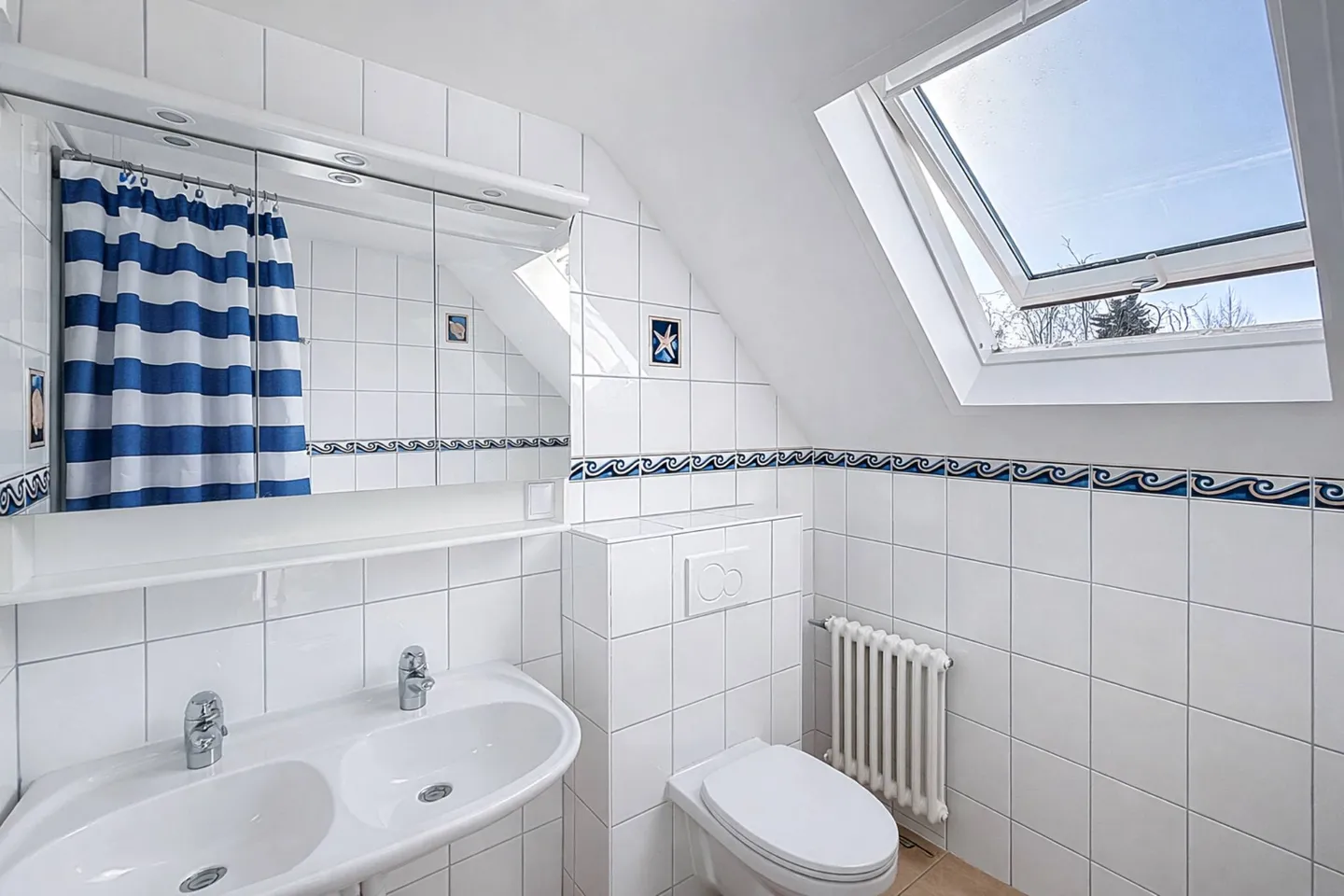 Elegante Familienvilla mit Innenpool, Sauna und Hammam - Foto 10 von 13