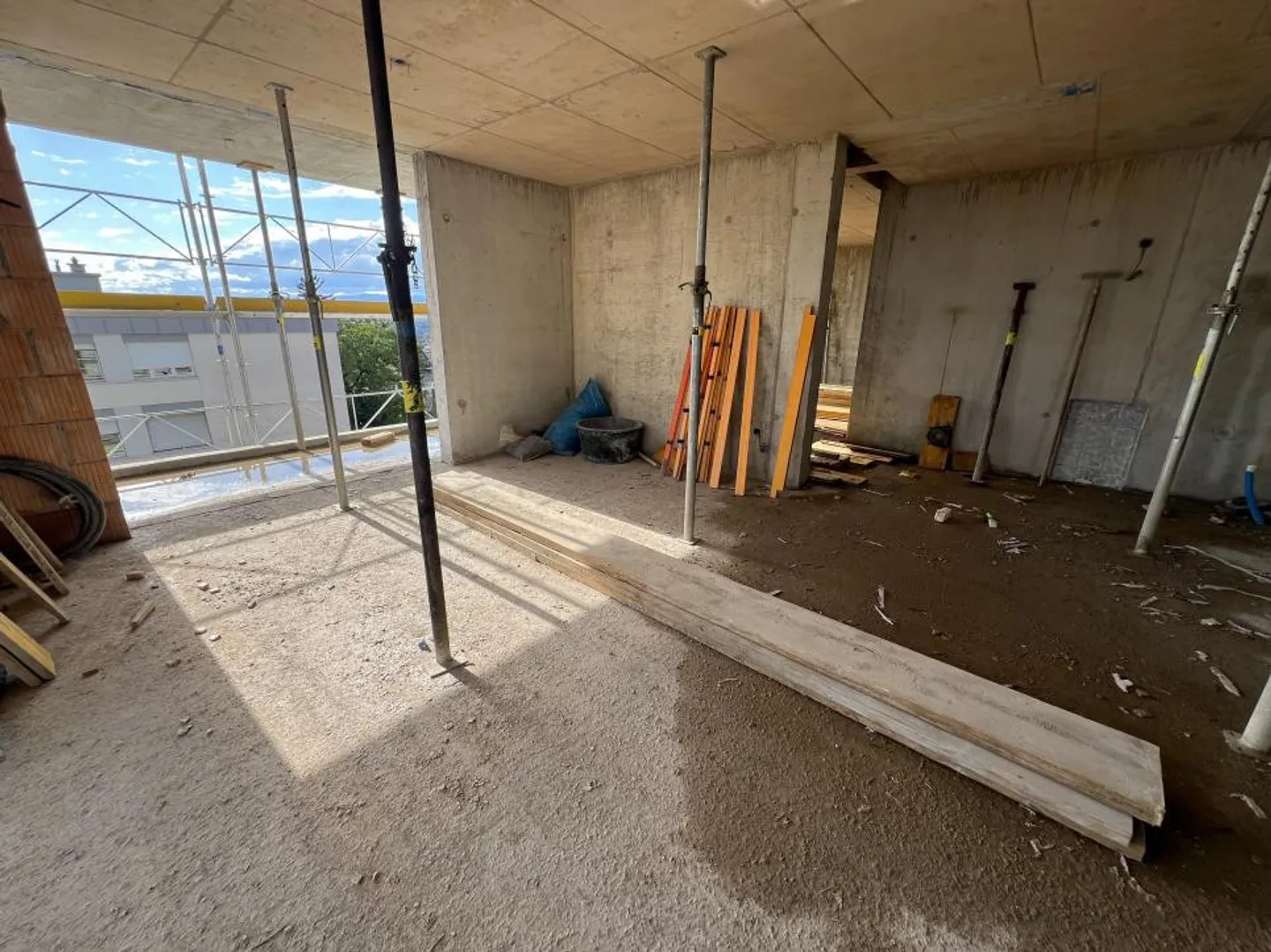 2.5 Room Apartment - Photo 3 of 13