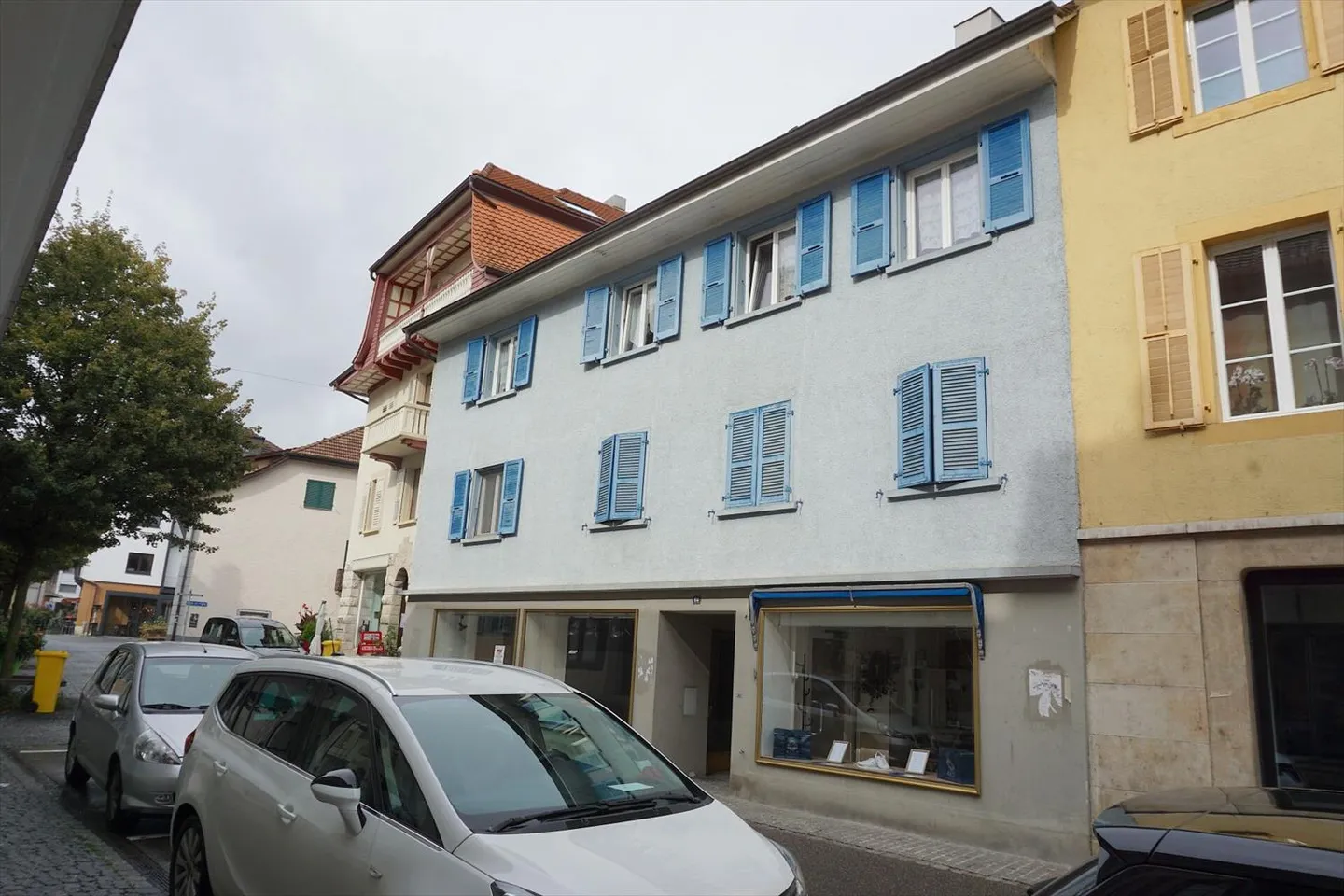 ARI-246 - Edificio redditizio nel centro città - Foto 2 di 9