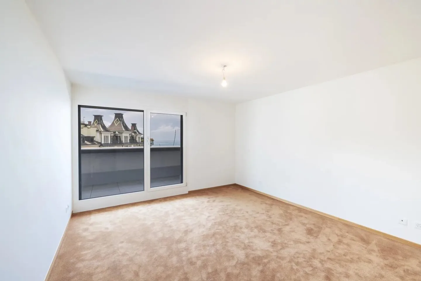 Superb penthouse in the heart of Montreux - Photo 7 of 11