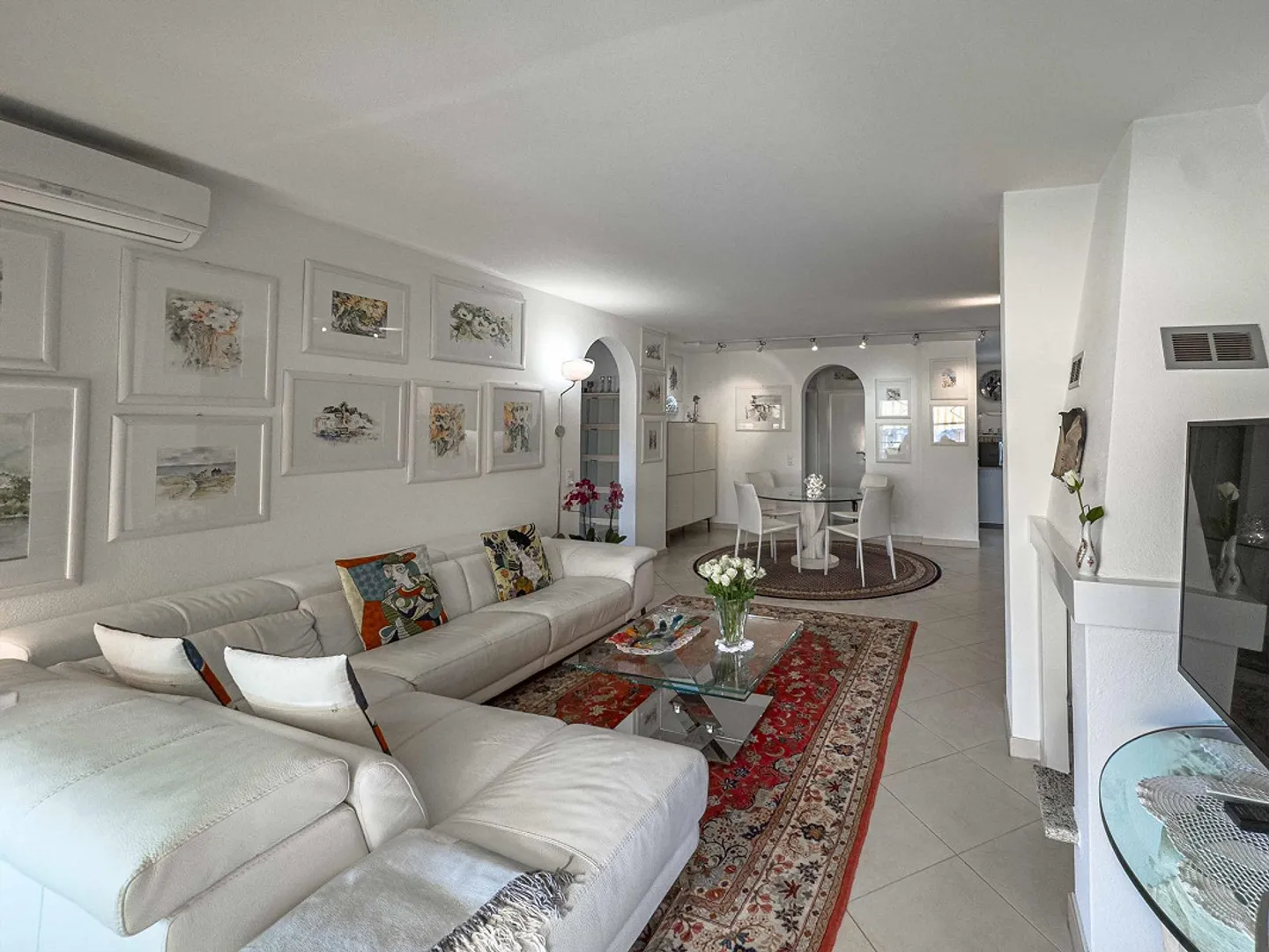 Elegante attico 4.5 locali a Caslano - Foto 2 di 11