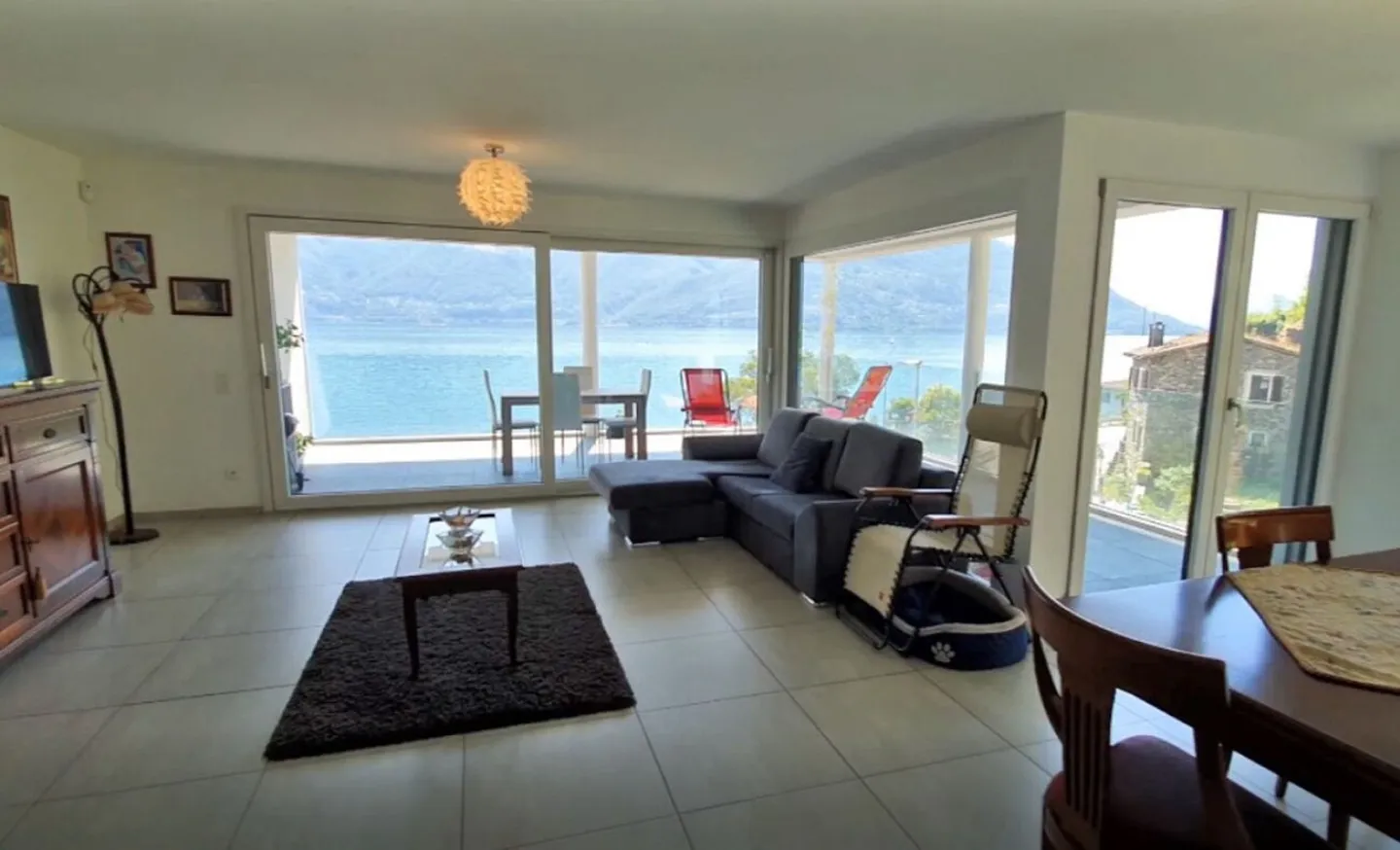 3 1/2 Room Apartment with Terrace and View of Lake Maggiore - Photo 2 of 9