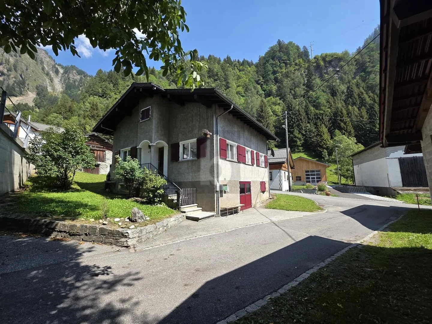 SUPER PREIS!!! IN EINER RUHIGEN UND SONNIGEN LAGE - Foto 3 von 4