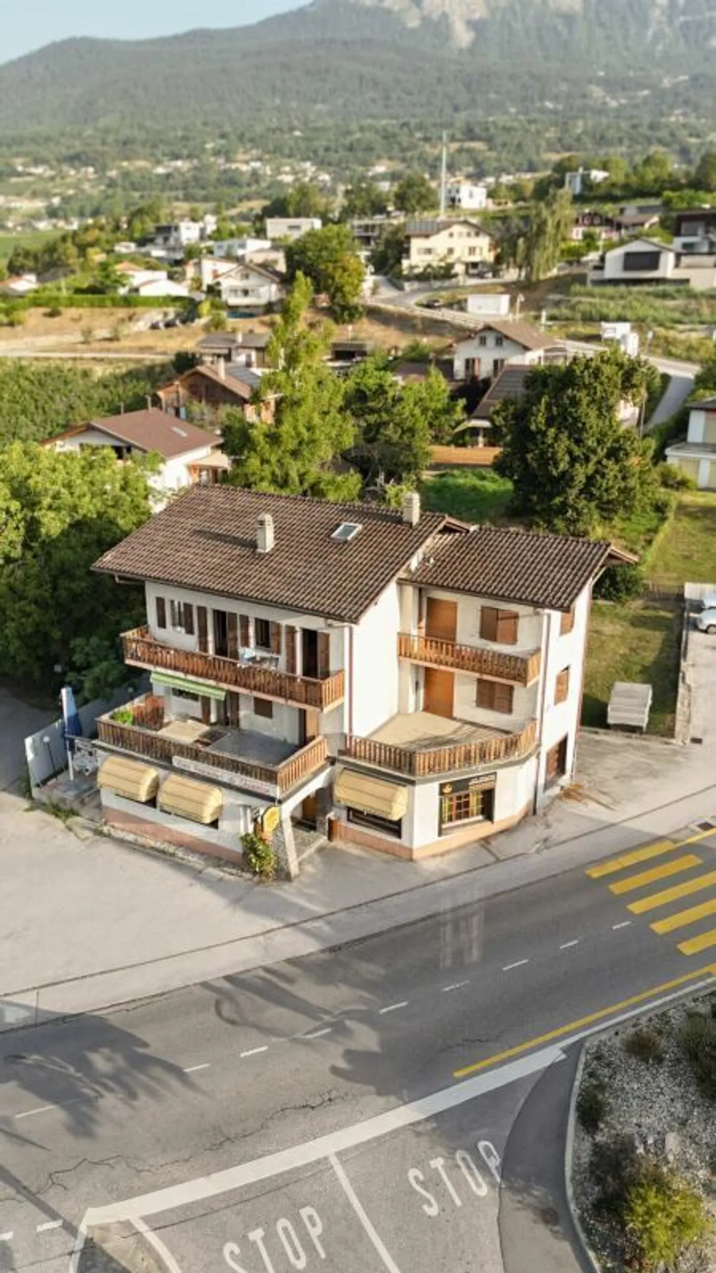 Edificio di rendimento - Foto 1 di 9