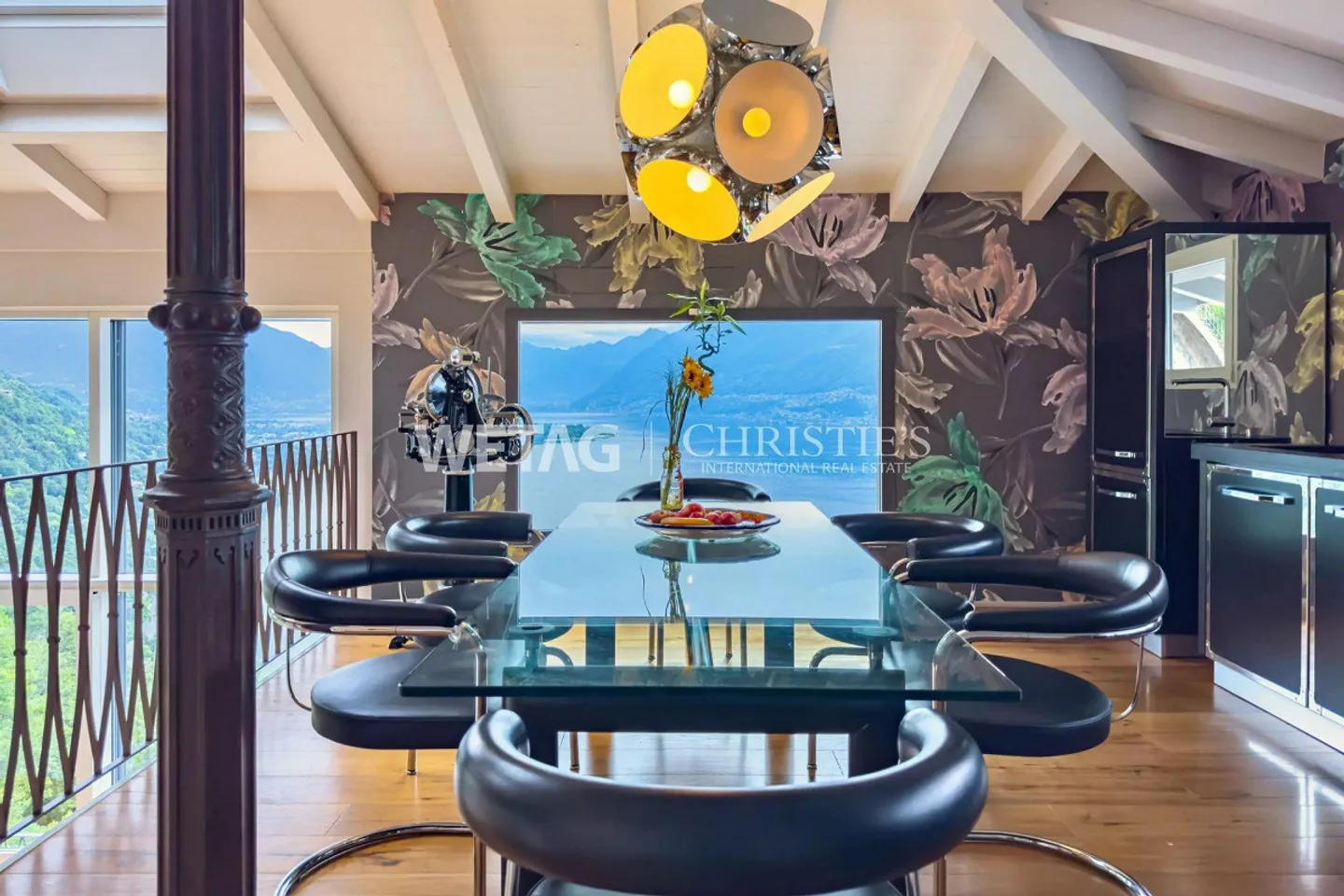 Villas modernes avec des intérieurs lumineux et une vue imprenable sur le lac à Ronco sopra Ascona - Photo 3 sur 13