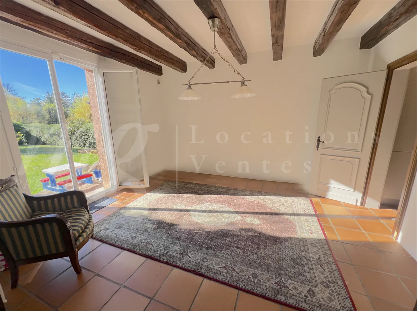 Exklusiv! SEHR GROSSES FAMILIENHAUS MIT 300 m2 NUTZFLÄCHE UND GARTEN - 5 c - Foto 5 von 13