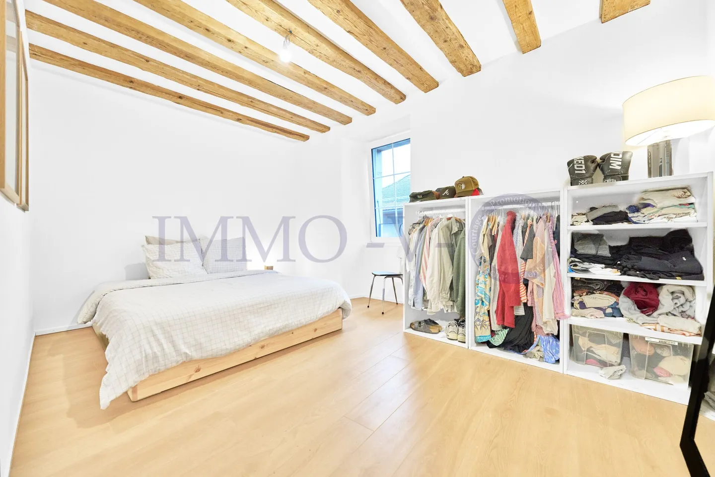 DE STANDING ET RENVOVE AVEC CACHET ET BALCON - Foto 5 di 8